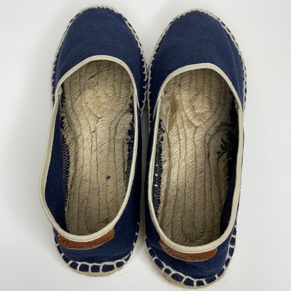 Toni Pons Blue Canvas Espadrilles Tan Trim Slip-On - Picture 15 of 16
